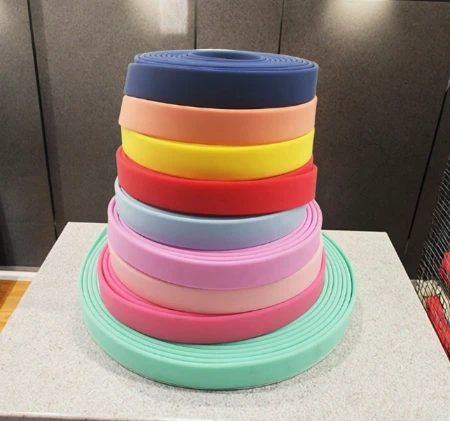 สายรัดเคลือบ PVC Vs TPU Vs TPE: แบรนด์สัตว์เลี้ยงควรเลือกแบบไหน